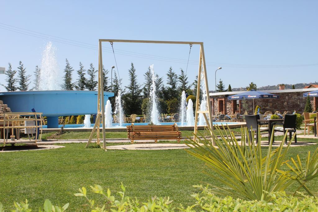 Hotel Airport Tirana Rinas Esterno foto
